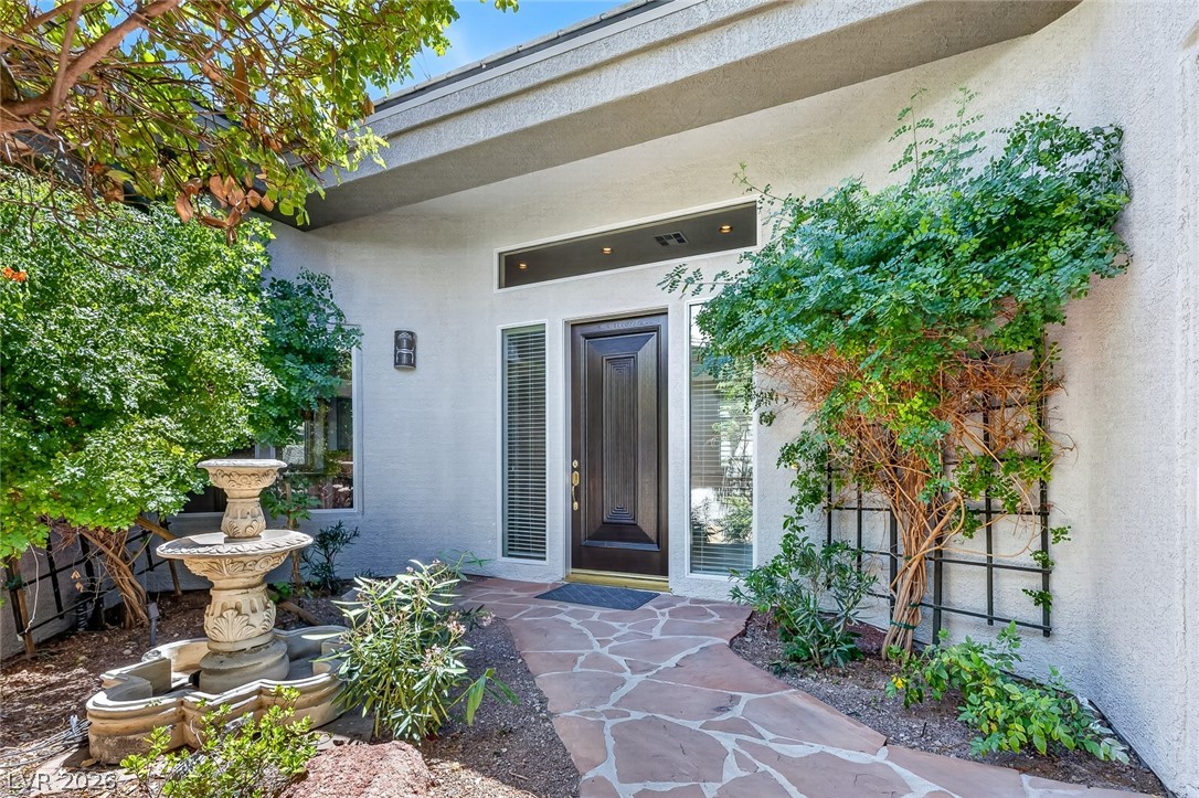 9437 Canyon Mesa Drive Property Photo 3
