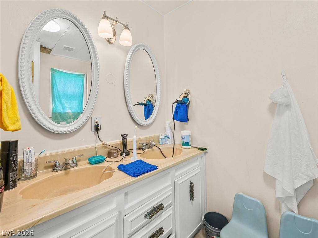 420 East Quartz Avenue Property Photo 35
