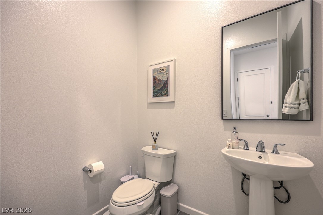 8935 Cassia Winds Street Property Photo 26