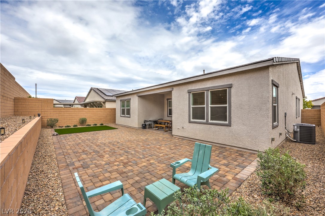 8935 Cassia Winds Street Property Photo 31