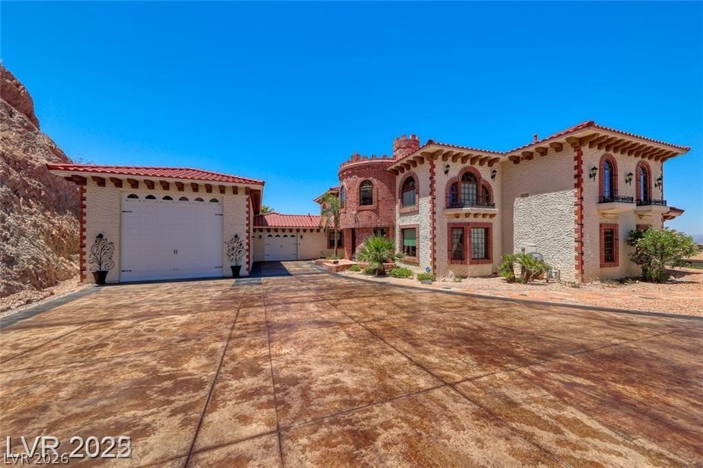 220 Hallett Cove Property Photo 4
