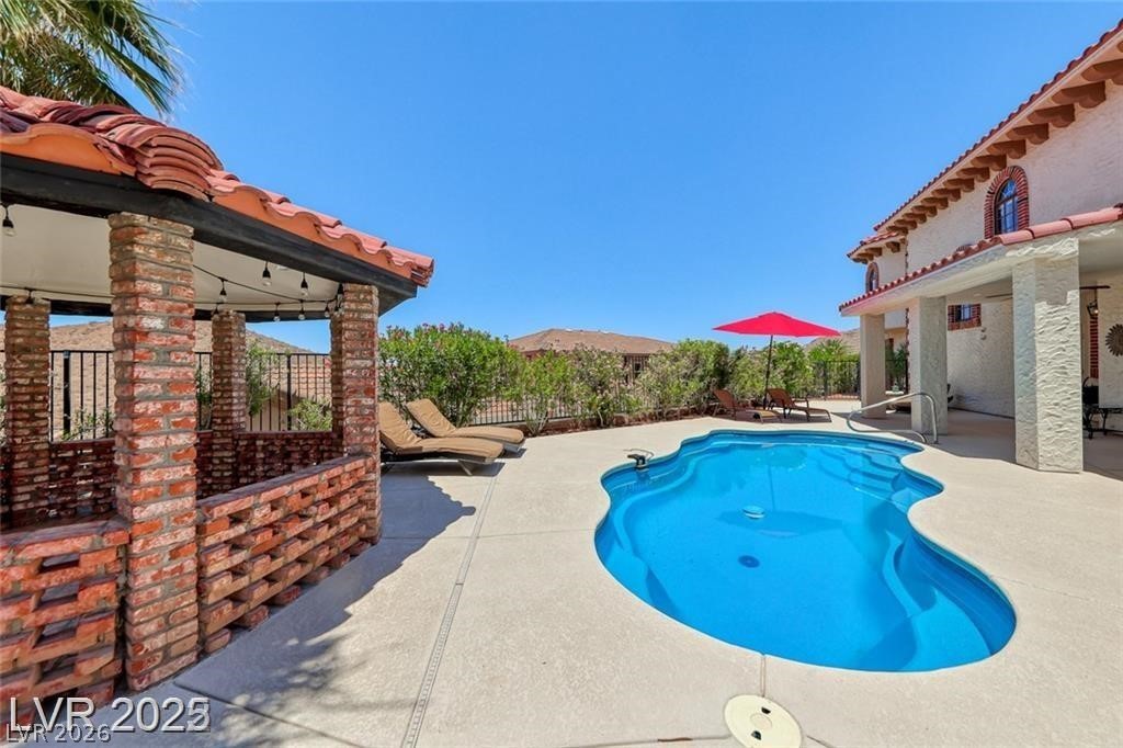 220 Hallett Cove Property Photo 60