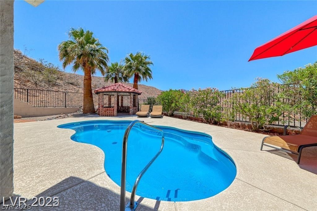 220 Hallett Cove Property Photo 61