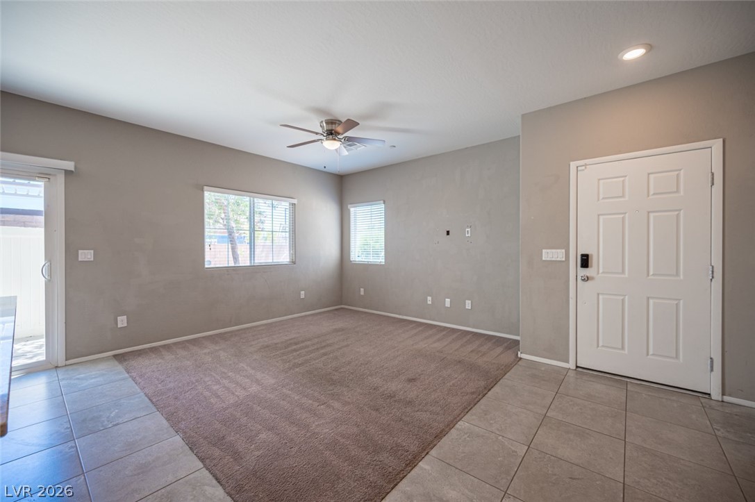 5565 Autumn Cliffs Way Property Photo 7