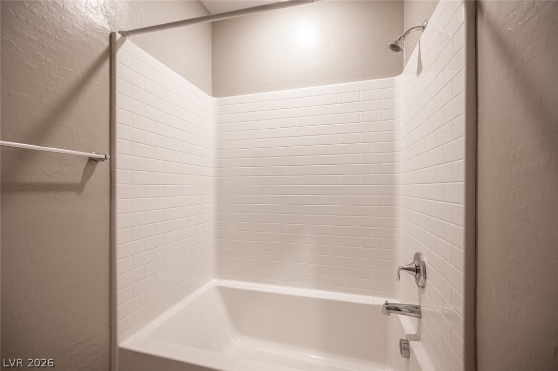 5565 Autumn Cliffs Way Property Photo 45