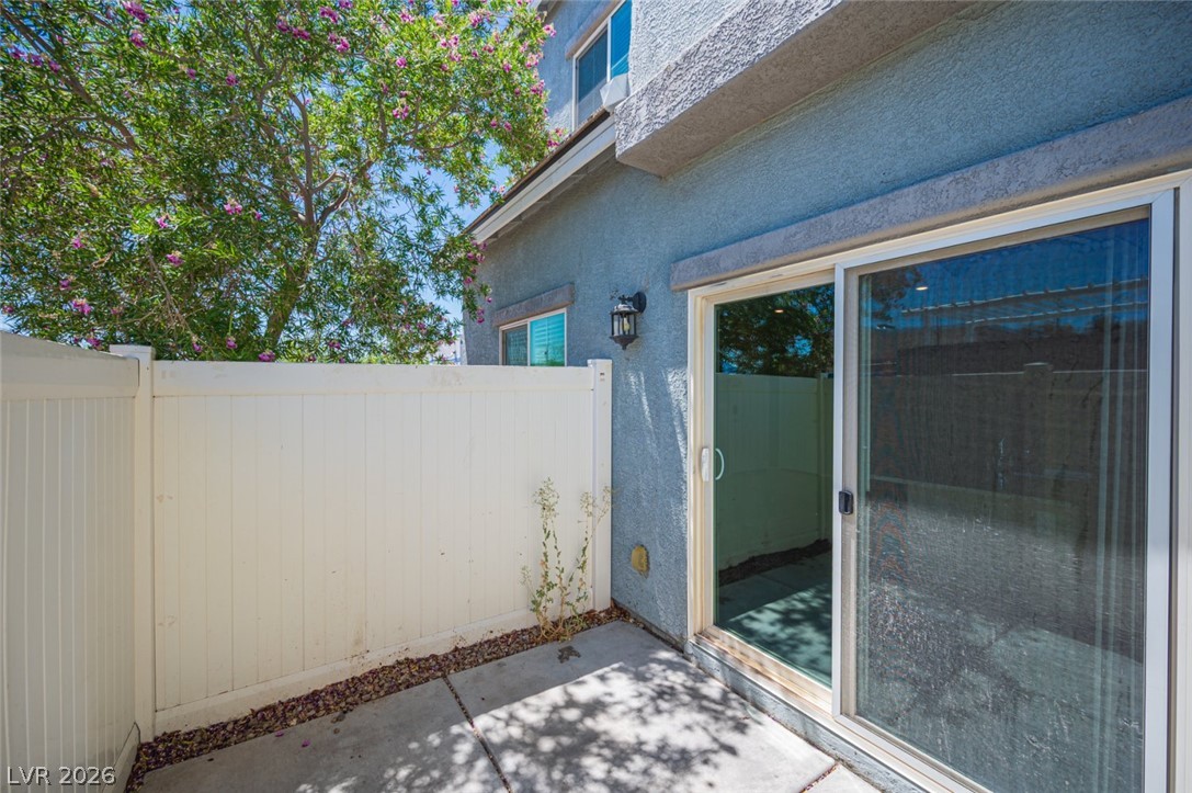 5565 Autumn Cliffs Way Property Photo 47