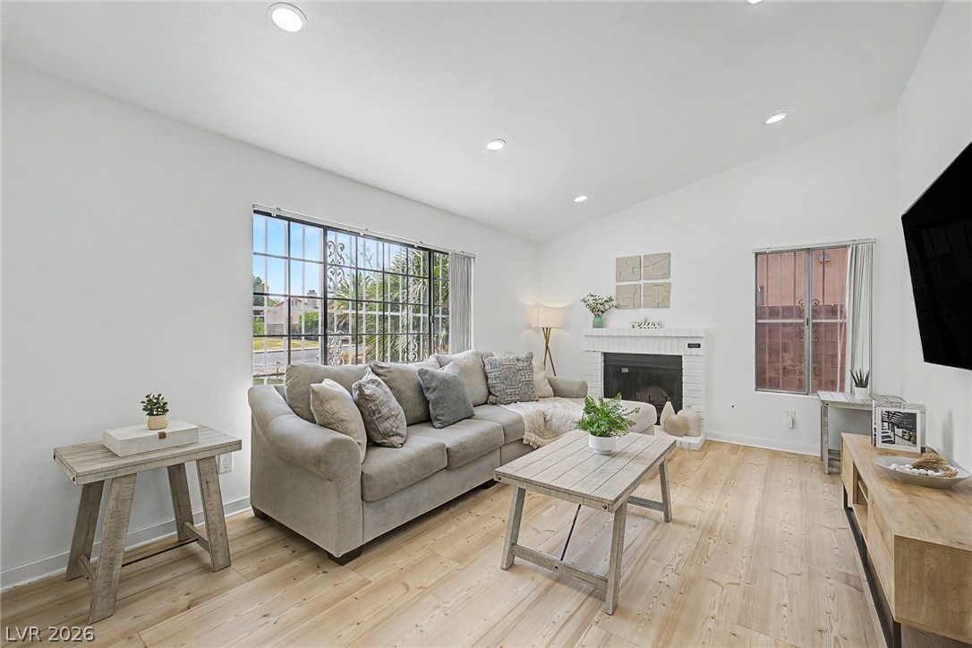 512 Macbrey Drive Property Photo 1