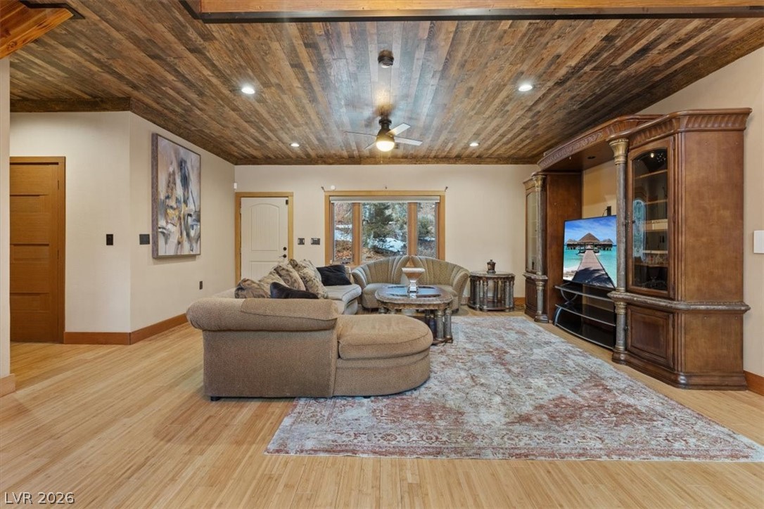 306 Crestview Drive Property Photo 39