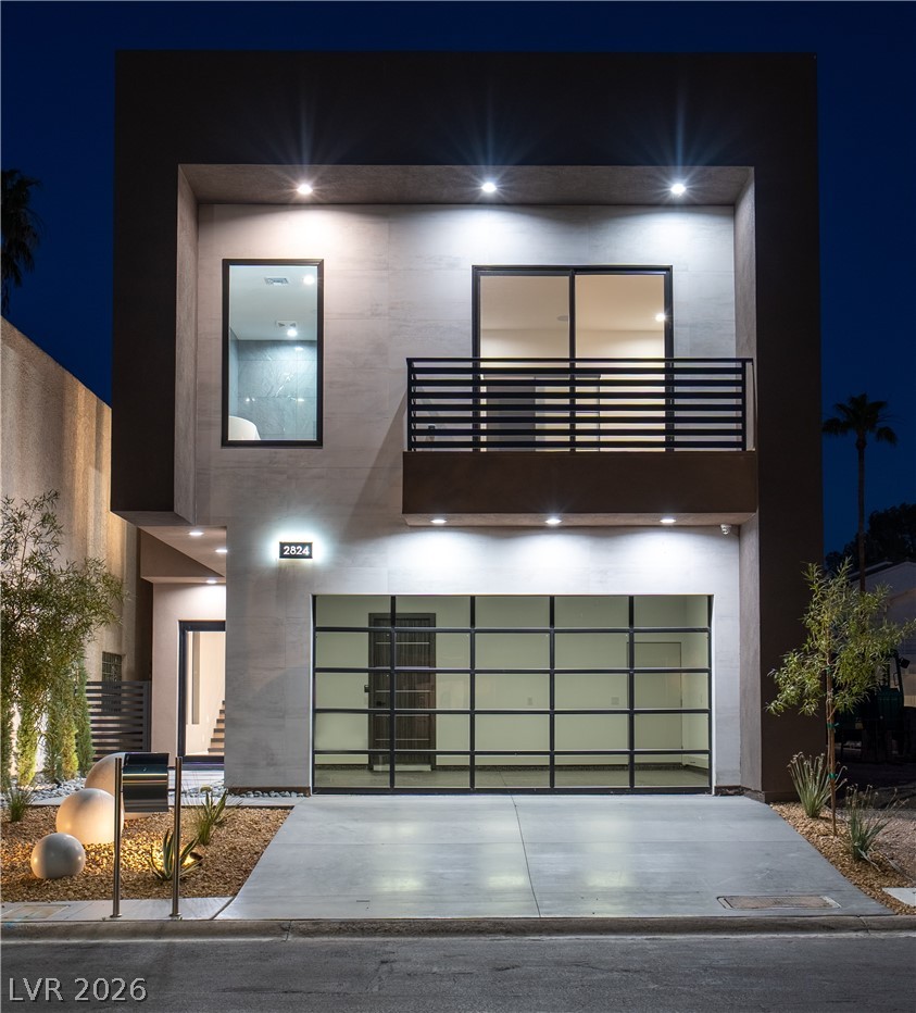 2824 Queens Courtyard Drive Property Photo 1