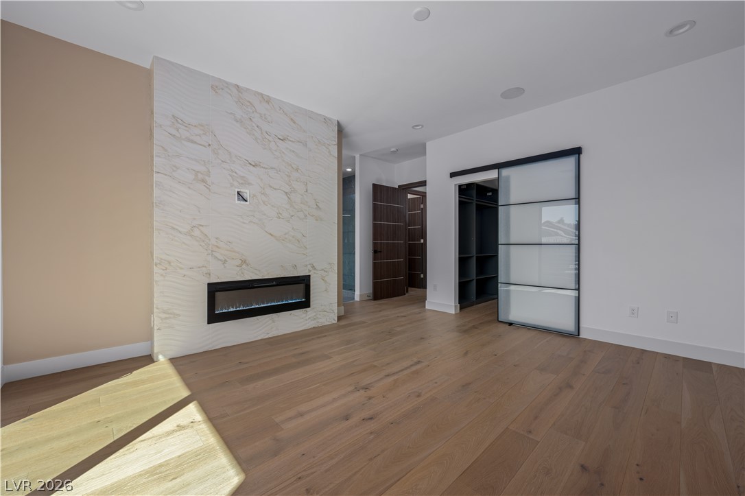 2824 Queens Courtyard Drive Property Photo 20