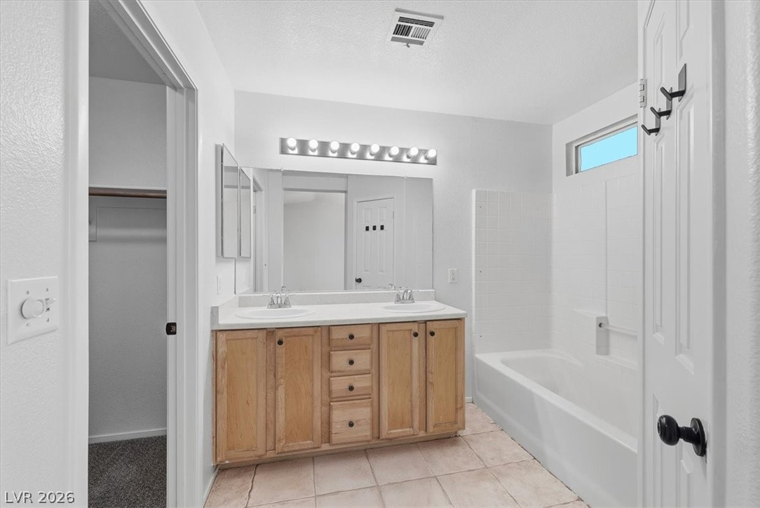 7808 Sungrove Court Property Photo 12