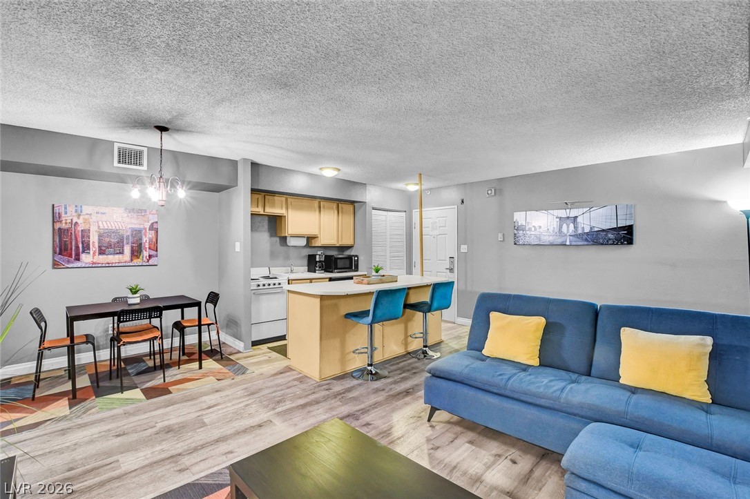 3700 Las Vegas Boulevard 964
