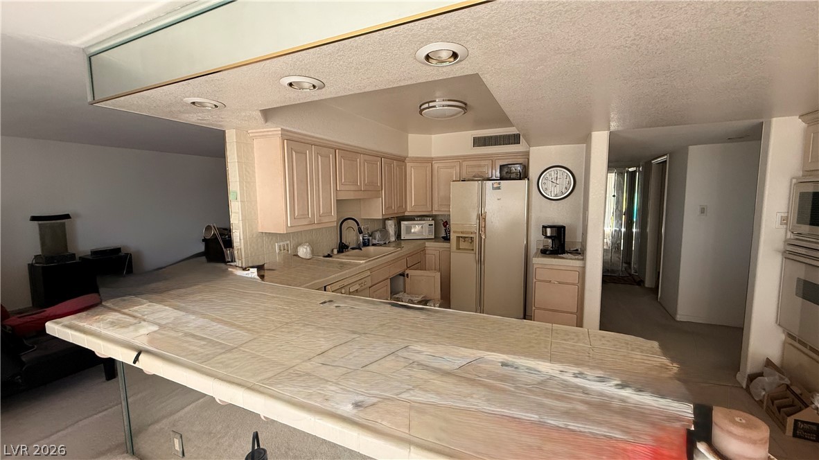 3111 Bel Air Drive 9h Property Photo 6