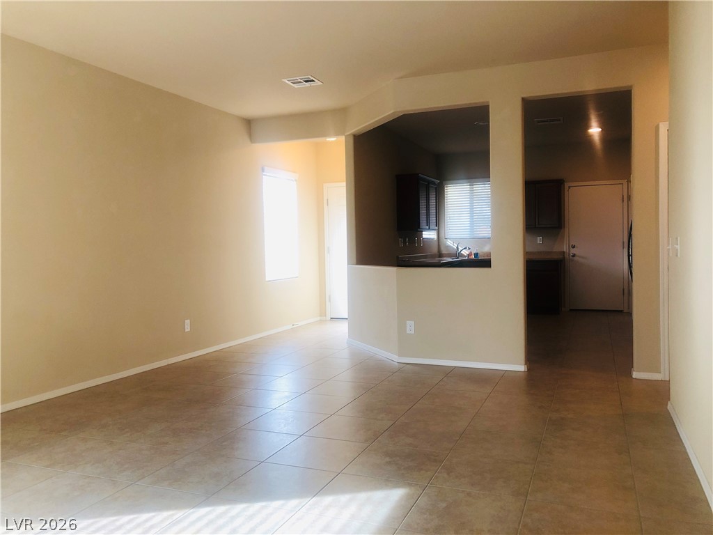 5827 Corbin Avenue Property Photo 2