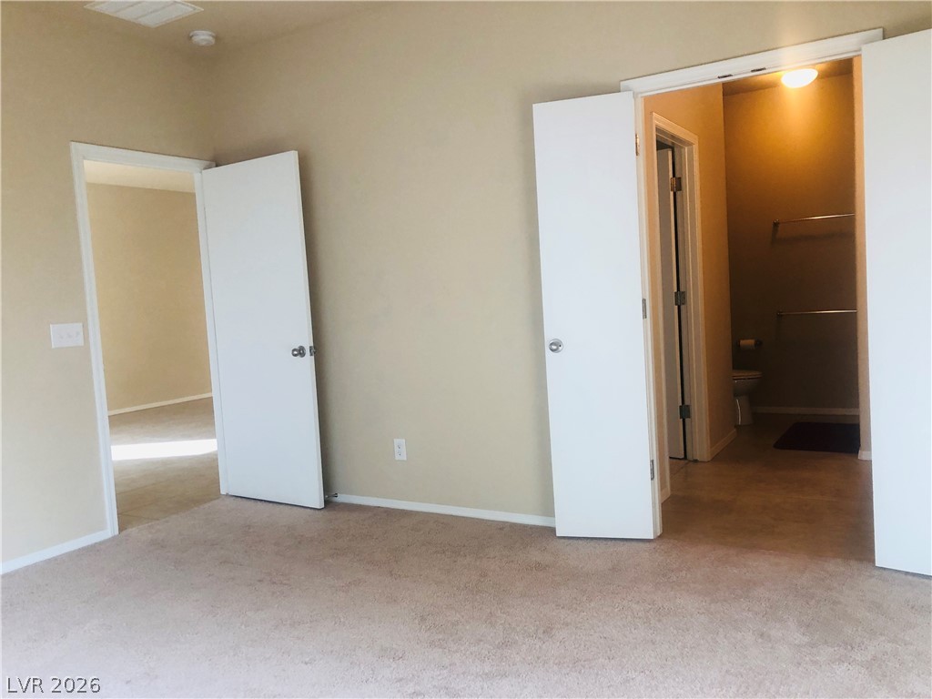 5827 Corbin Avenue Property Photo 5