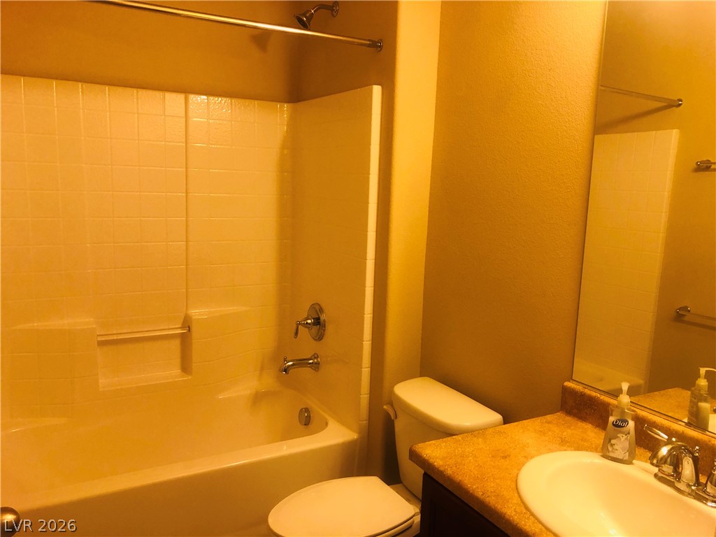 5827 Corbin Avenue Property Photo 11