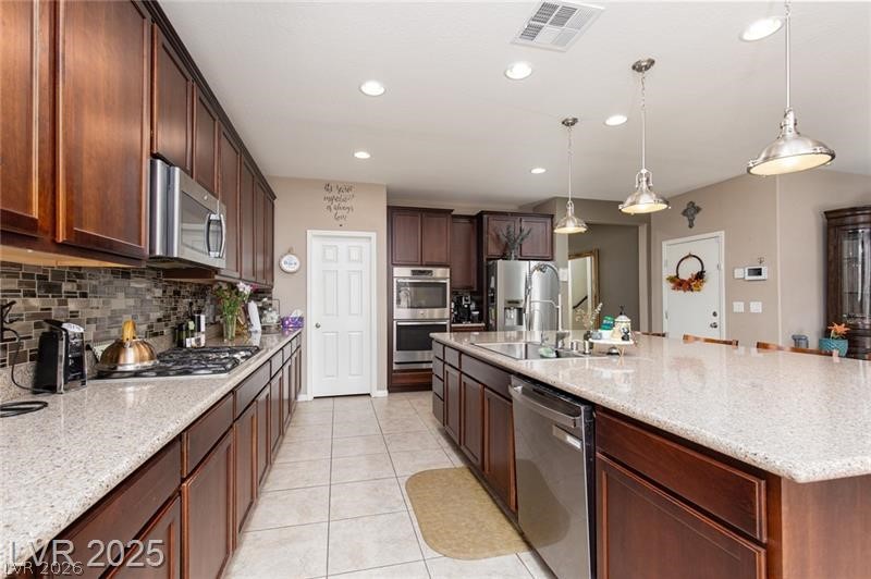 5520 Bruin Lakes Street Property Photo 7