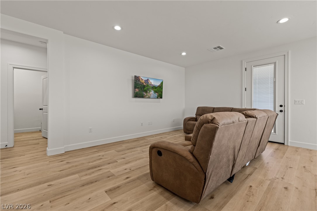 472 West Ryan Avenue Property Photo 17