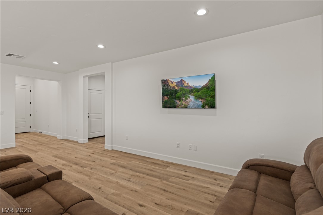 472 West Ryan Avenue Property Photo 18