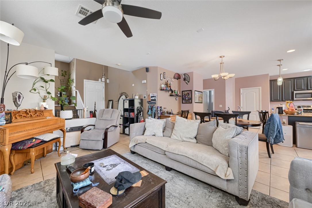 7242 Regent Pond Street Property Photo 7