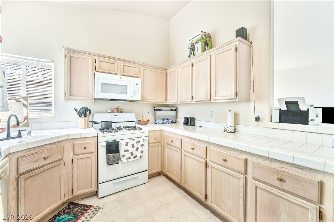 1300 South Arlington Street 227 Property Photo 10