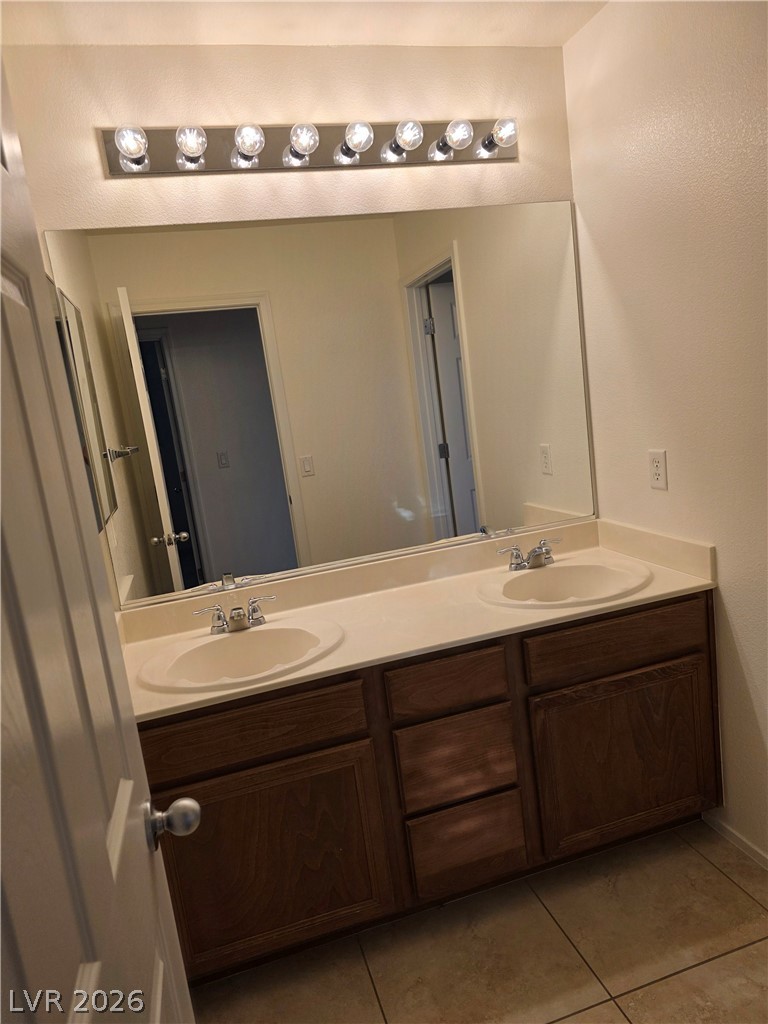 924 Maple Pines Avenue Property Photo 14
