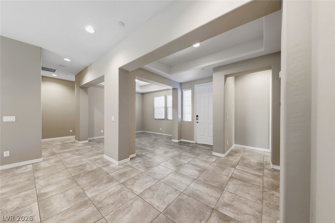 501 Wildflower Avenue Property Photo 8