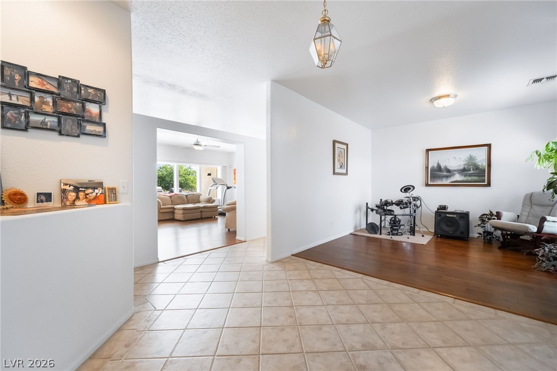 4210 England Drive Property Photo 4