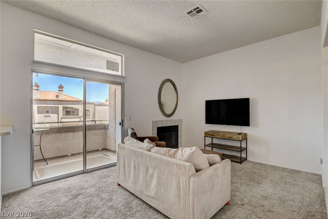 3150 Soft Breezes Drive 2040 Property Photo 12