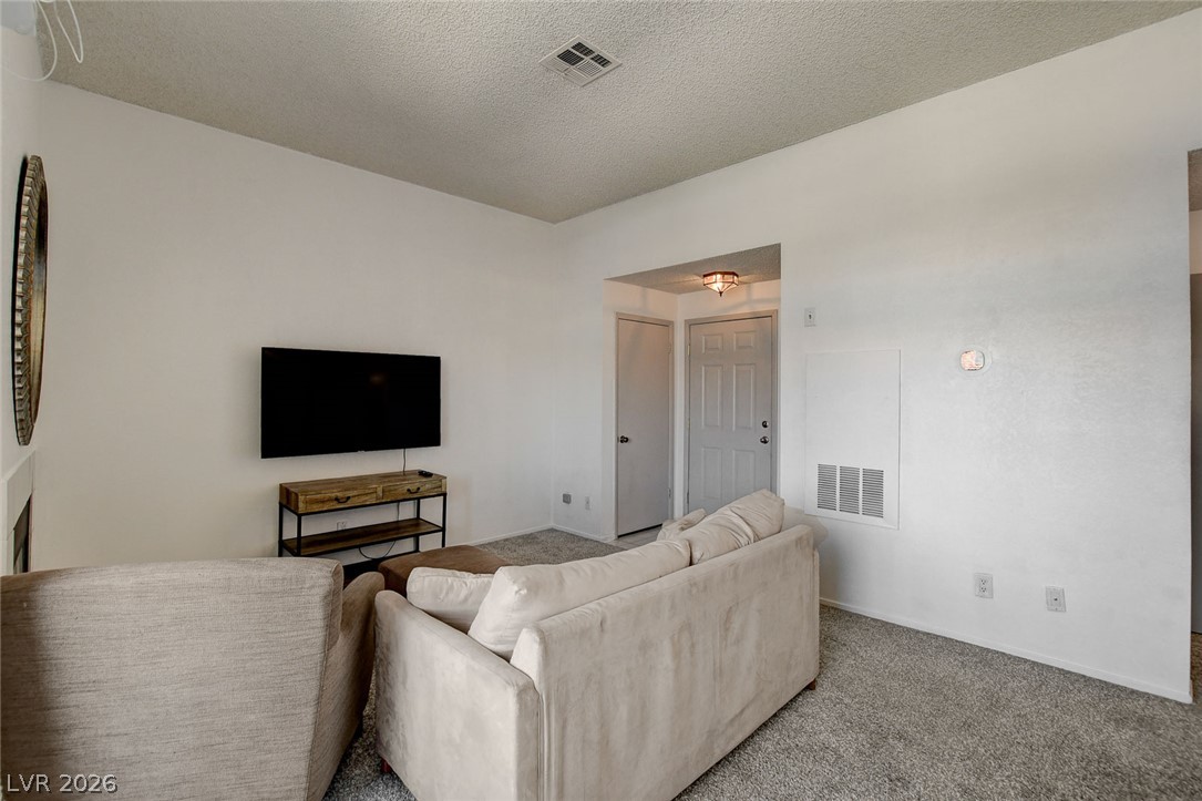 3150 Soft Breezes Drive 2040 Property Photo 13
