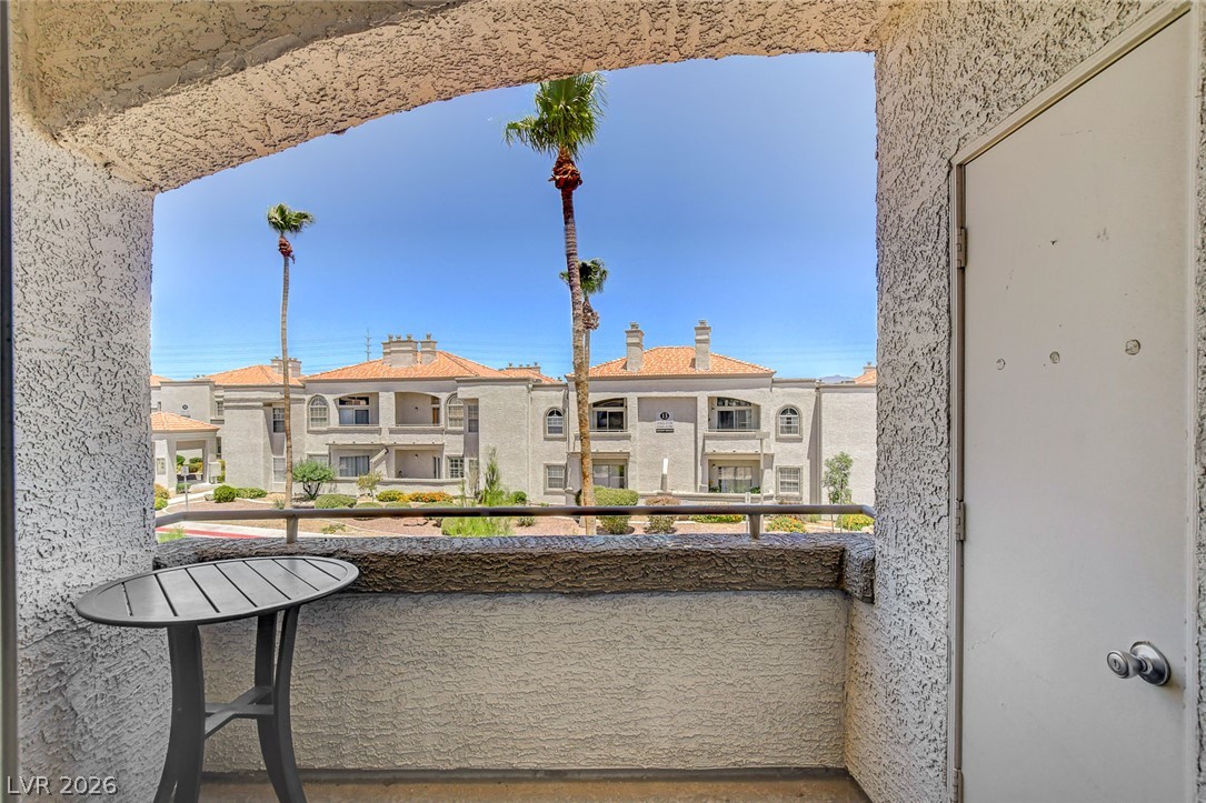 3150 Soft Breezes Drive 2040 Property Photo 32