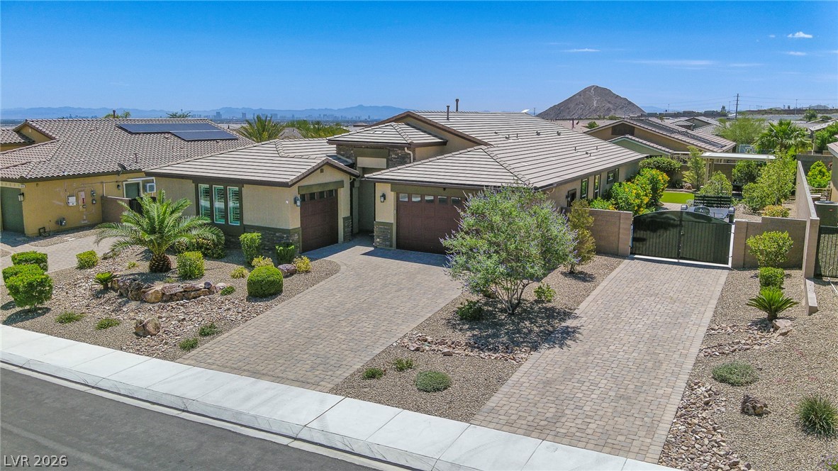 10425 Amulet Ridge Court Property Photo 1