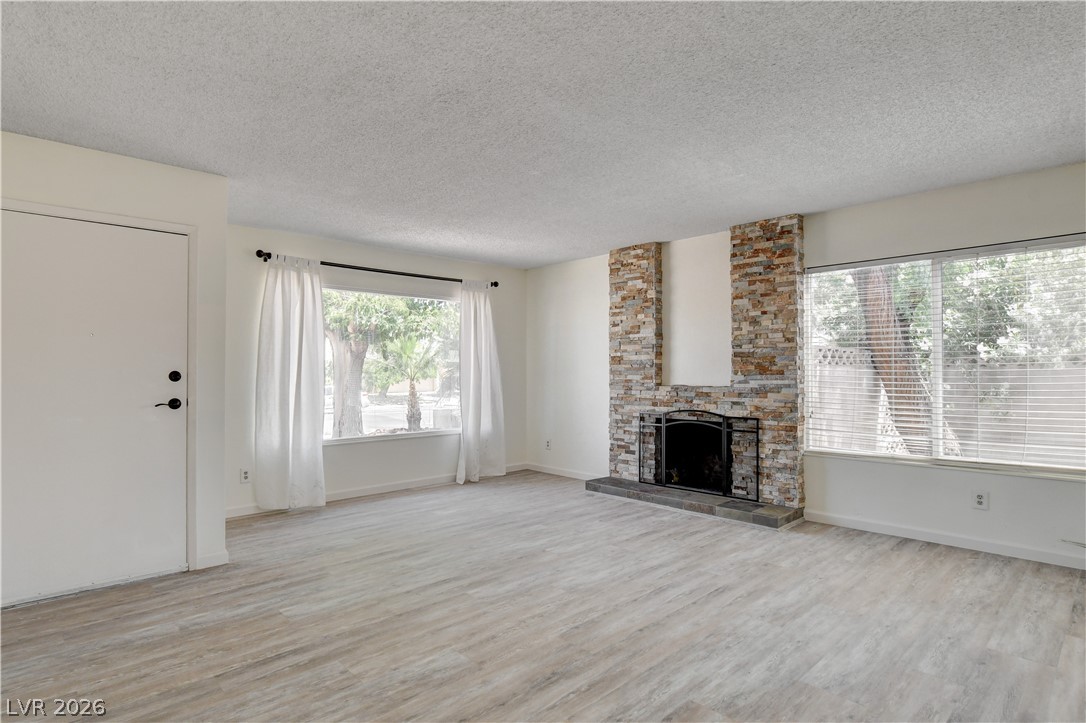 2085 Wagonwheel Avenue Property Photo 2