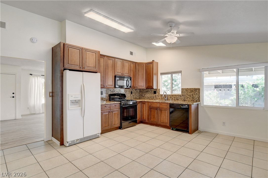 2085 Wagonwheel Avenue Property Photo 4