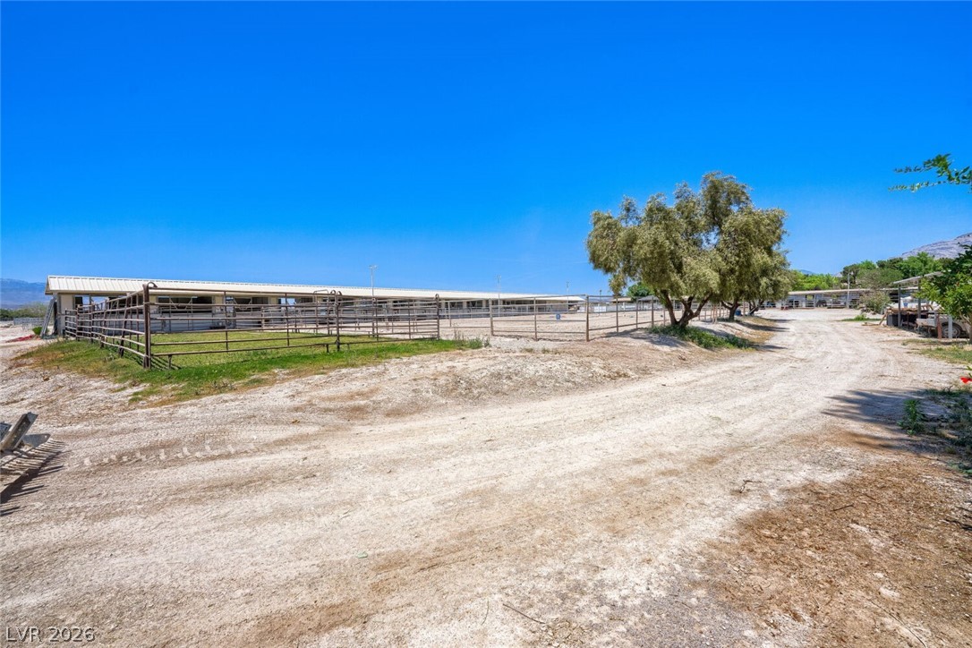 6320 Horse Drive Property Photo 4
