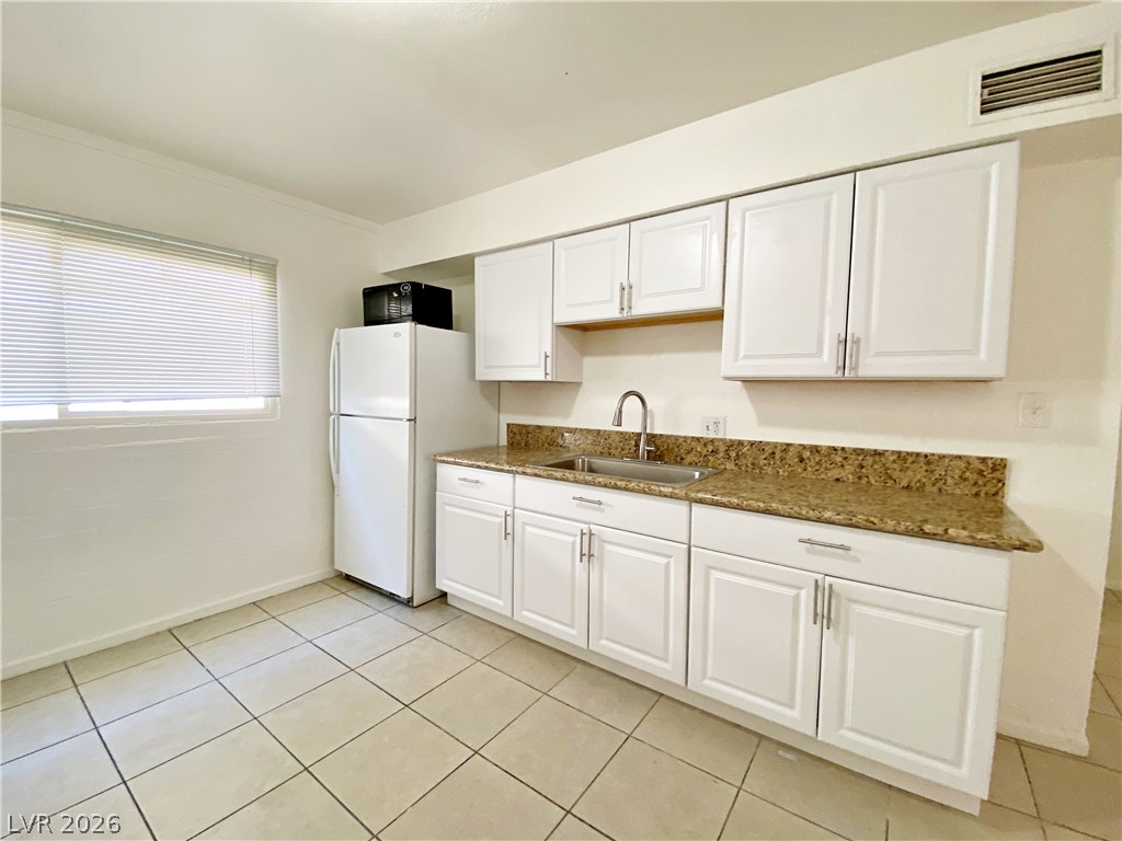 1904 Rexford Drive 2 Property Photo 5