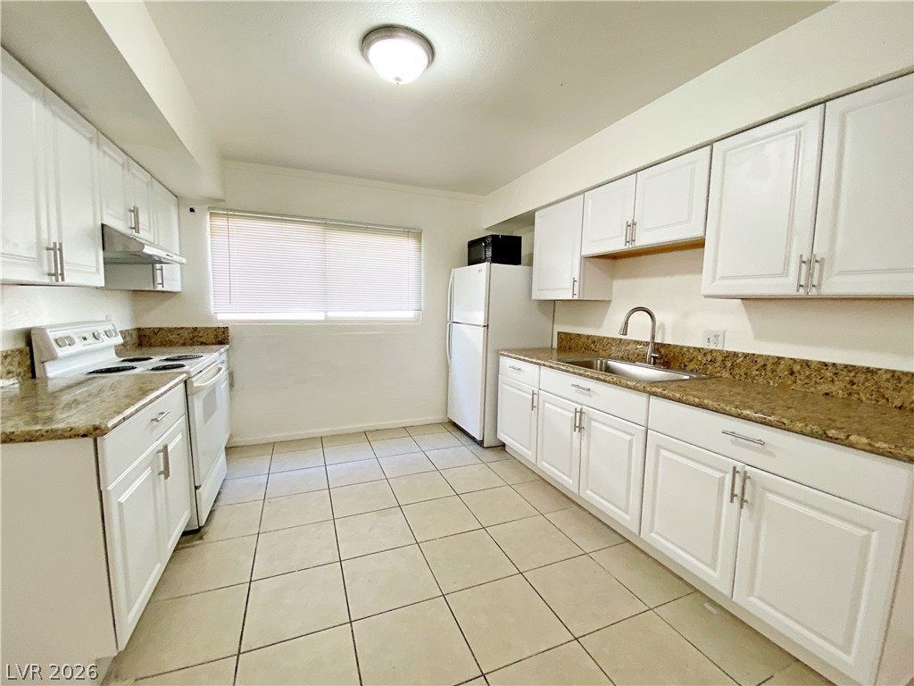 1904 Rexford Drive 2 Property Photo 6