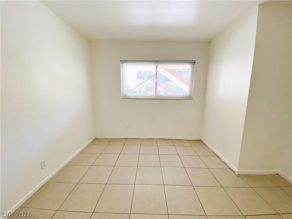 1904 Rexford Drive 2 Property Photo 8