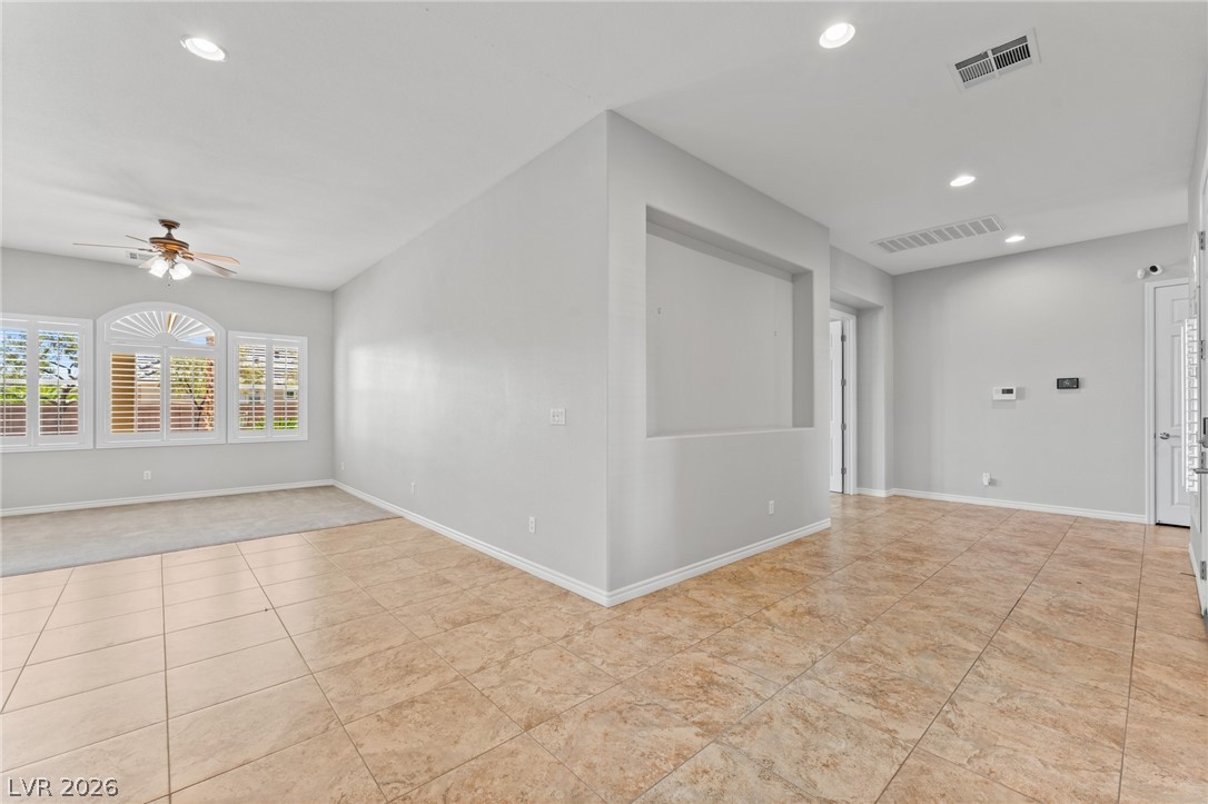 8370 Unicorn Street Property Photo 14