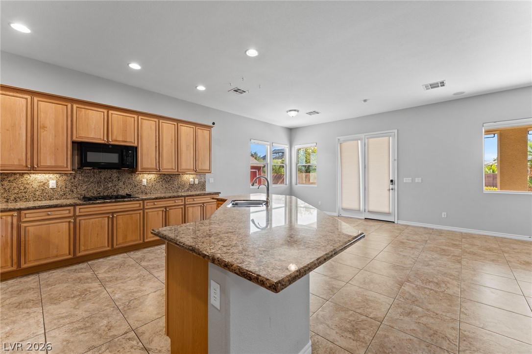 8370 Unicorn Street Property Photo 14