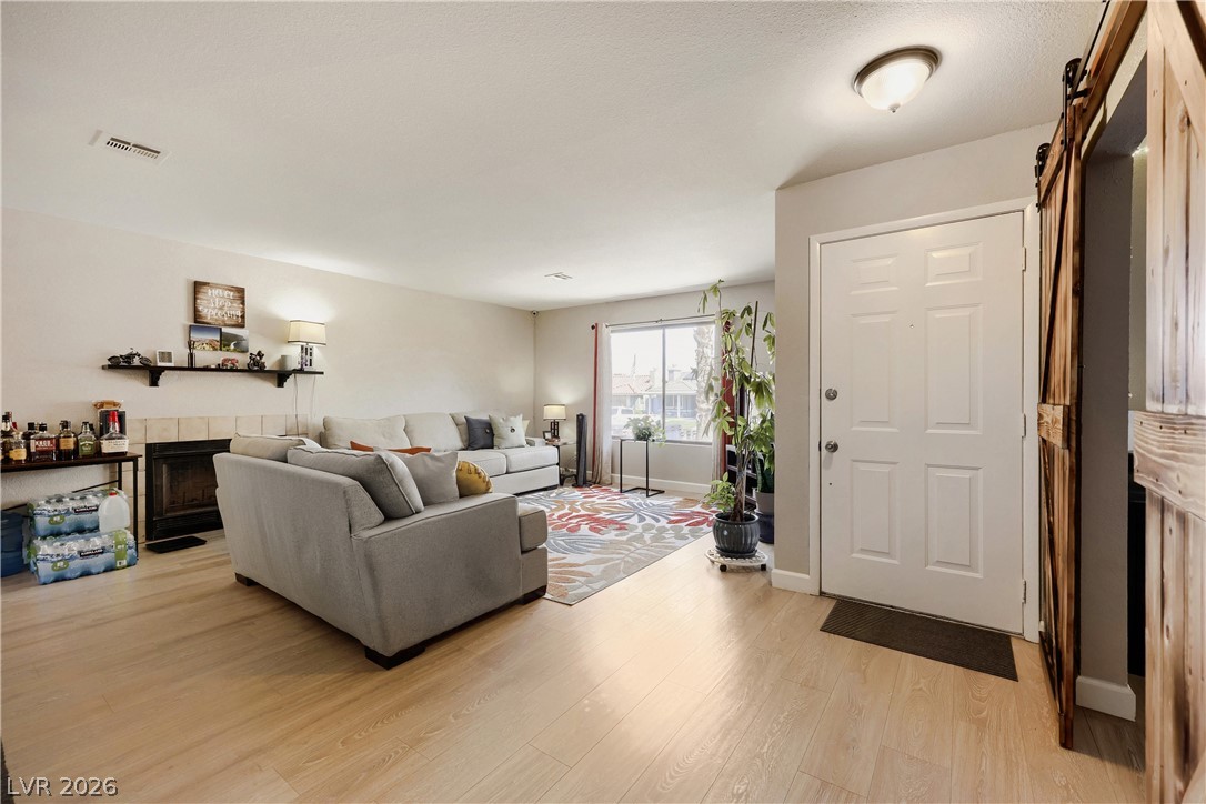 387 Marston Way Property Photo 6