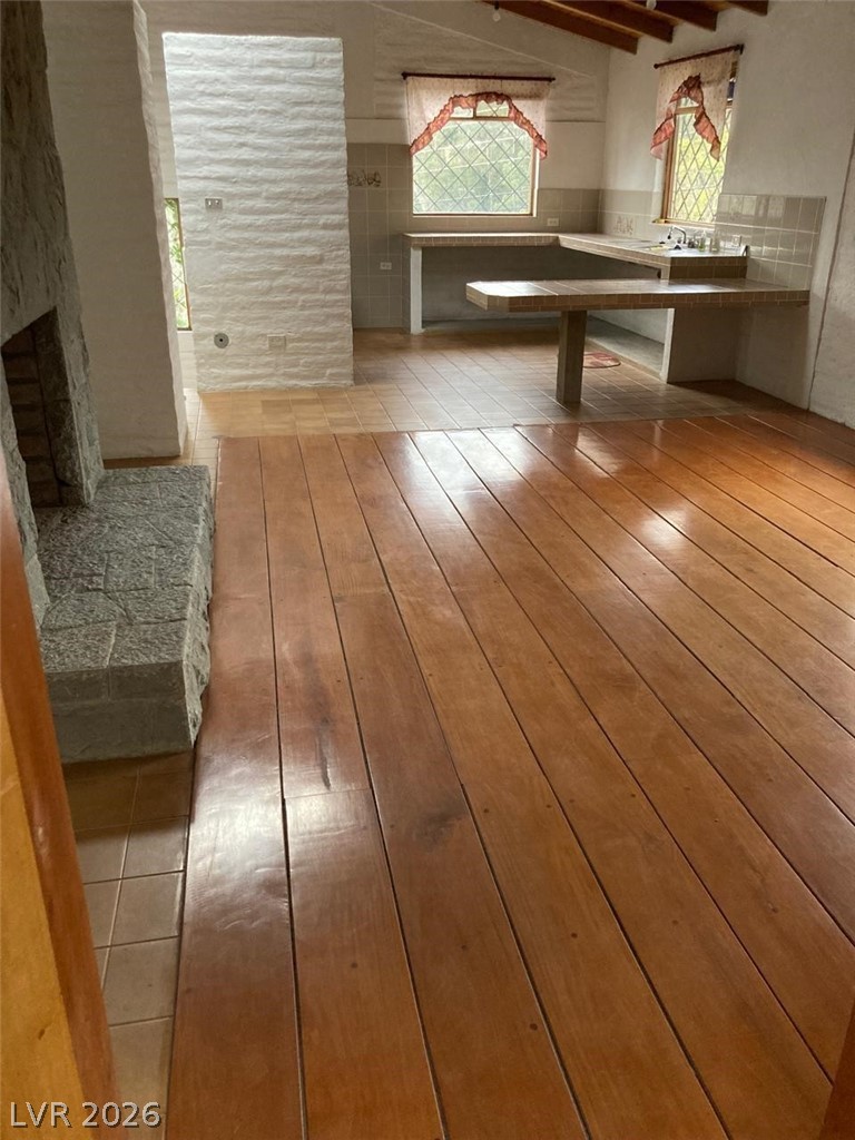 970 La.rabija Property Photo 14