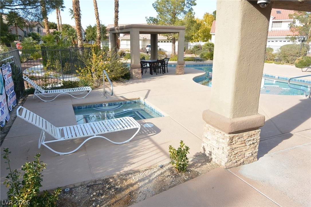 5032 Forest Oaks Drive Property Photo 41