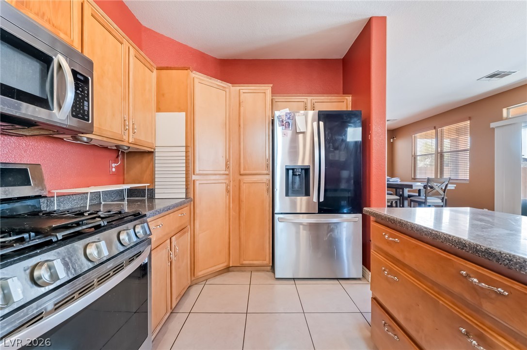 5057 Caprock Canyon Avenue Property Photo 5