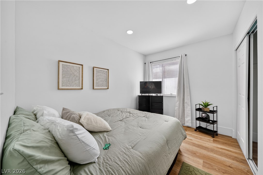 6191 Bullion Boulevard Property Photo 15