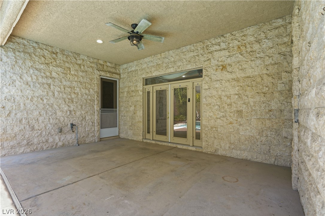 3283 Squire Street Property Photo 29