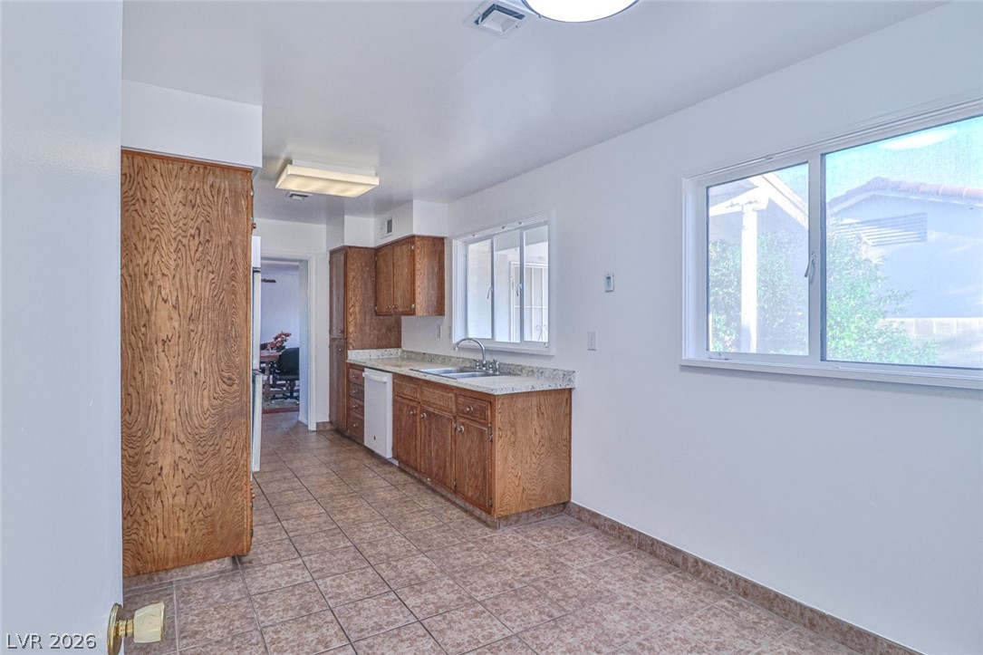 1517 Bryn Mawr Avenue Property Photo 31