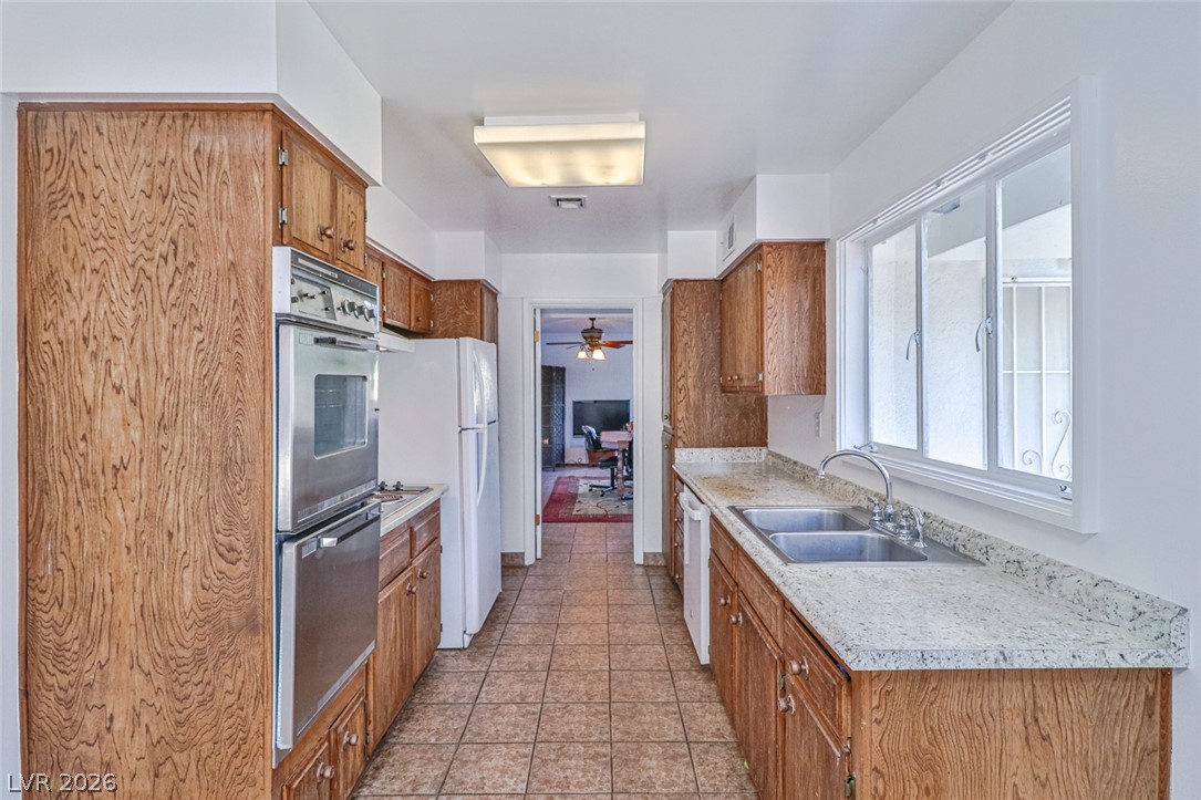1517 Bryn Mawr Avenue Property Photo 33