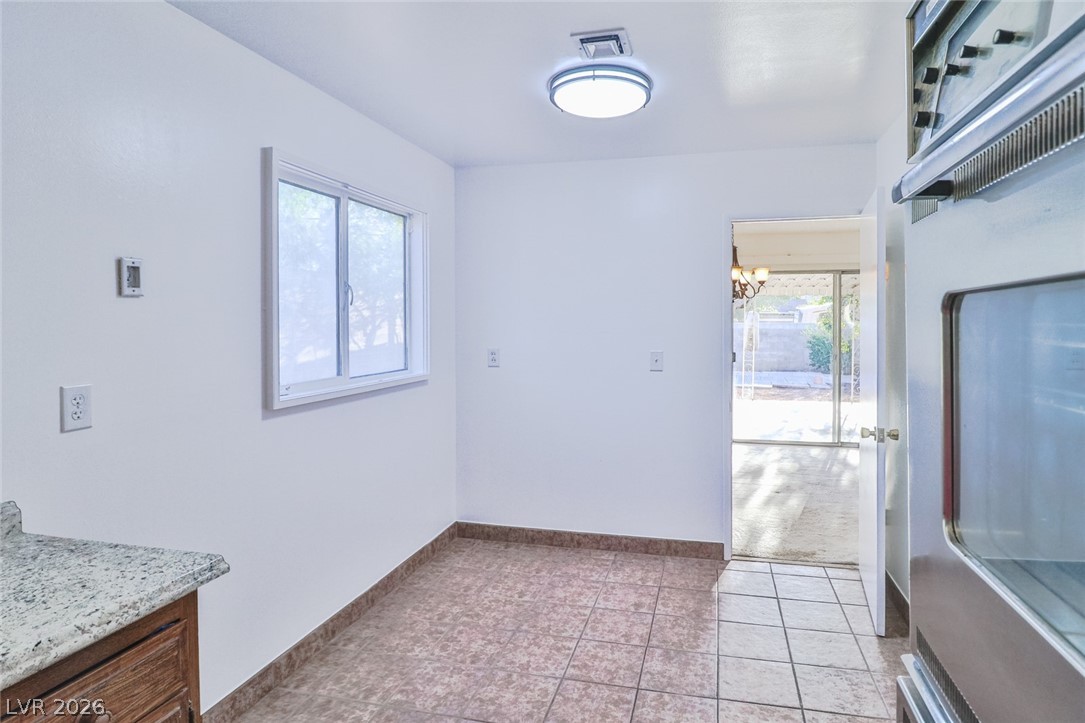 1517 Bryn Mawr Avenue Property Photo 37