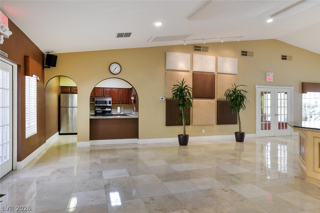 2200 South Fort Apache Road 2155 Property Photo 28